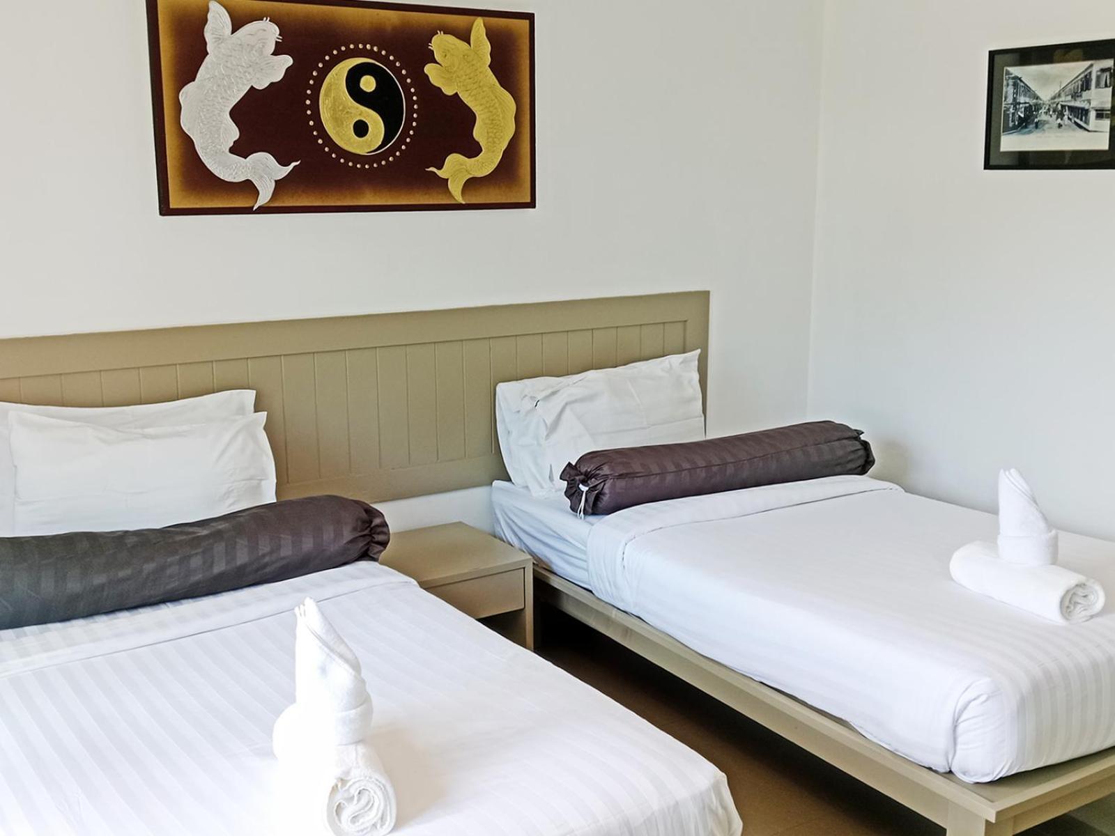 Ampha Place Hotel Маенам Экстерьер фото